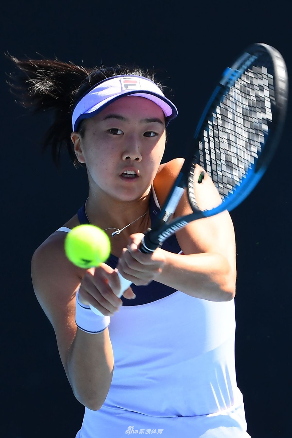 郑钦文查尔斯顿冲冠！夺冠将杀入冠军排名前15名，张帅已晋级正赛.