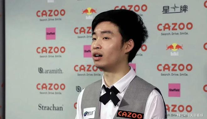 他年轻且成 他年轻且成