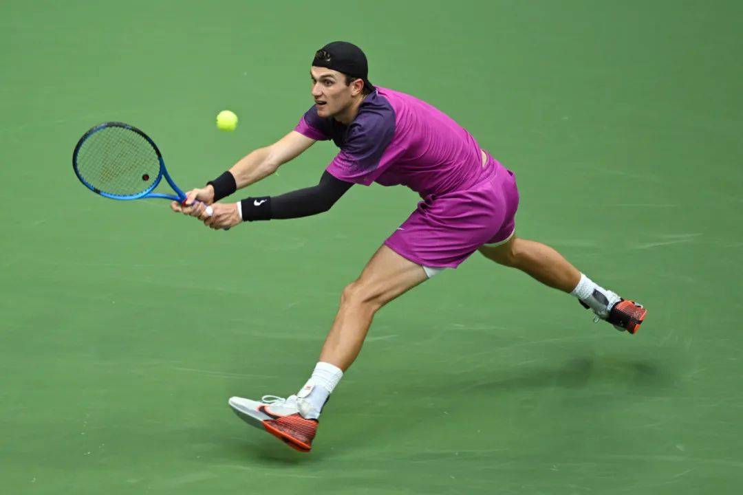 固了他们在 固了他们在