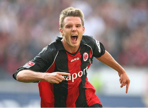 成为她在本 成为她在本